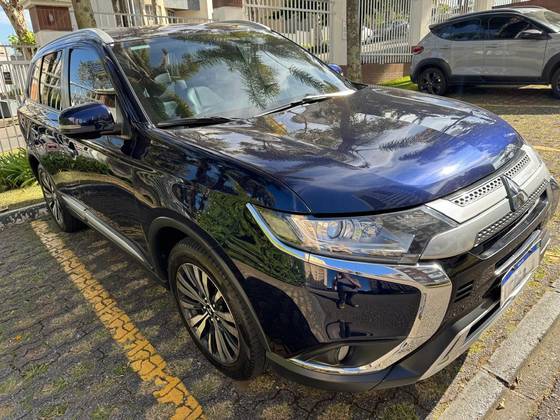 MITSUBISHI OUTLANDER 2.0 MIVEC GASOLINA HPE AUTOMÁTICO